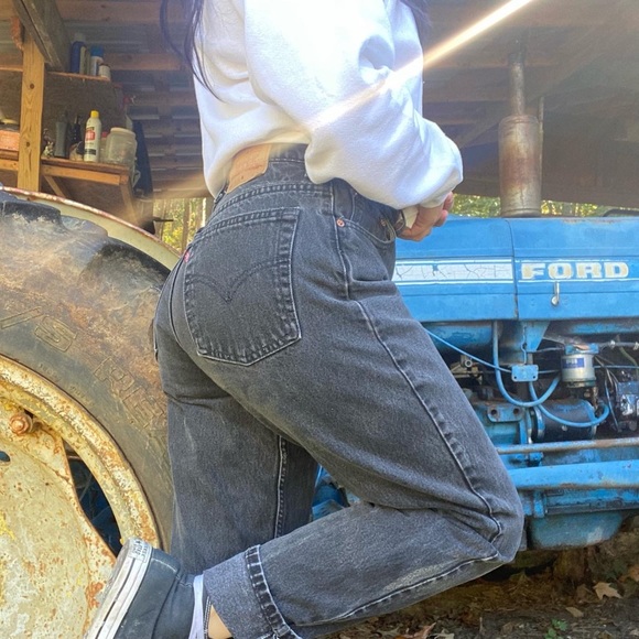 Sold - Picture 4 of 6